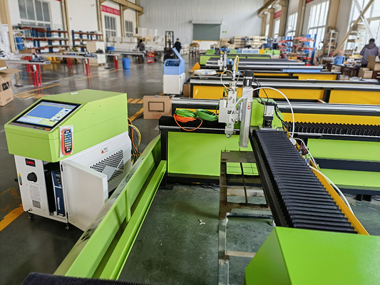 Portable 1500W-2000W CNC Laser Cutting Machine New 3015 Dxf Fiber Laser Cutter Light Weight Metal for Sheet Metal Small 3D Cut