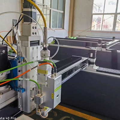 Large CNC Fiber Laser Cutting Machine Industrial Servo Motor Drive 2000*6000 mm Customize Cut Area Size Cut Long Service Life